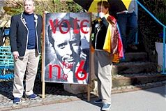 2009 con13.jpg (15253 bytes)