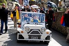 2009 con14.jpg (16065 bytes)