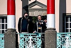 2009 con15.jpg (15427 bytes)