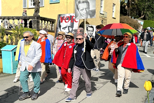 new-11.jpg (227046 bytes)