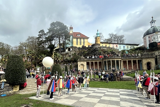 new-17.jpg (195294 bytes)