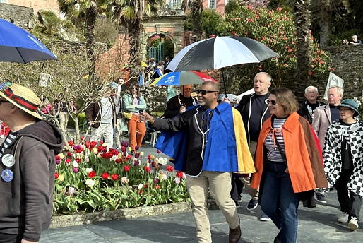 new-8.jpg (242553 bytes)